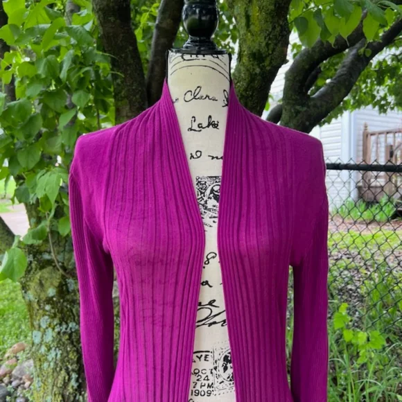 AVA SWEATER WRAP FUSCHIA SIZE MEDIUM - Picture 10 of 10